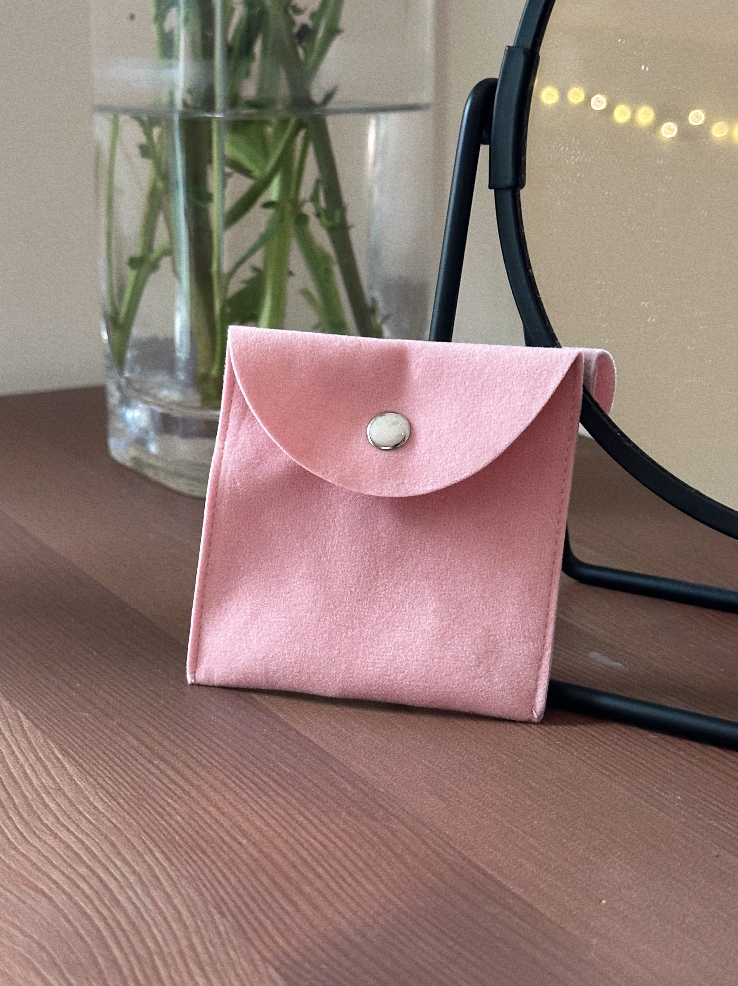 Storage pouch